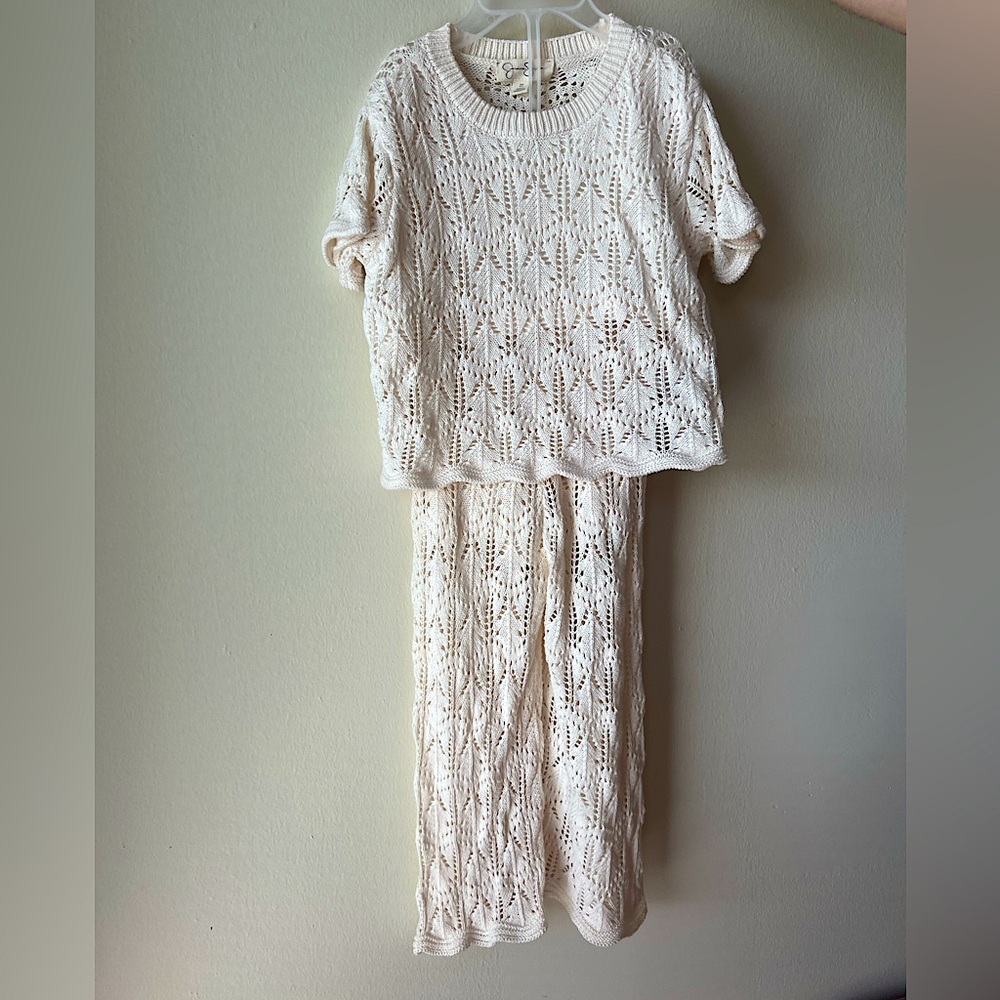 White Knit Two-Piece Set toddler size 2t